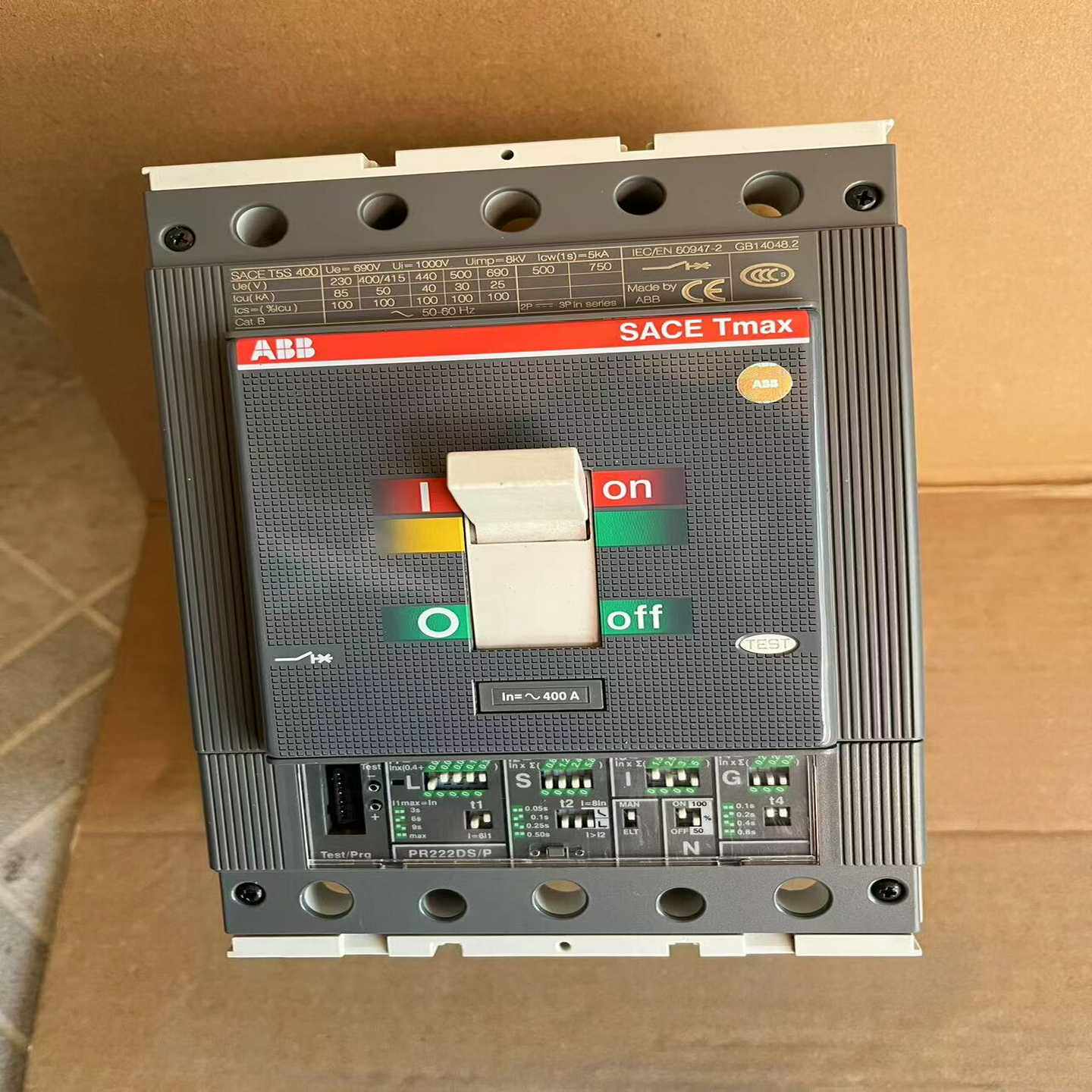 断路器3P400A插入式2300询价