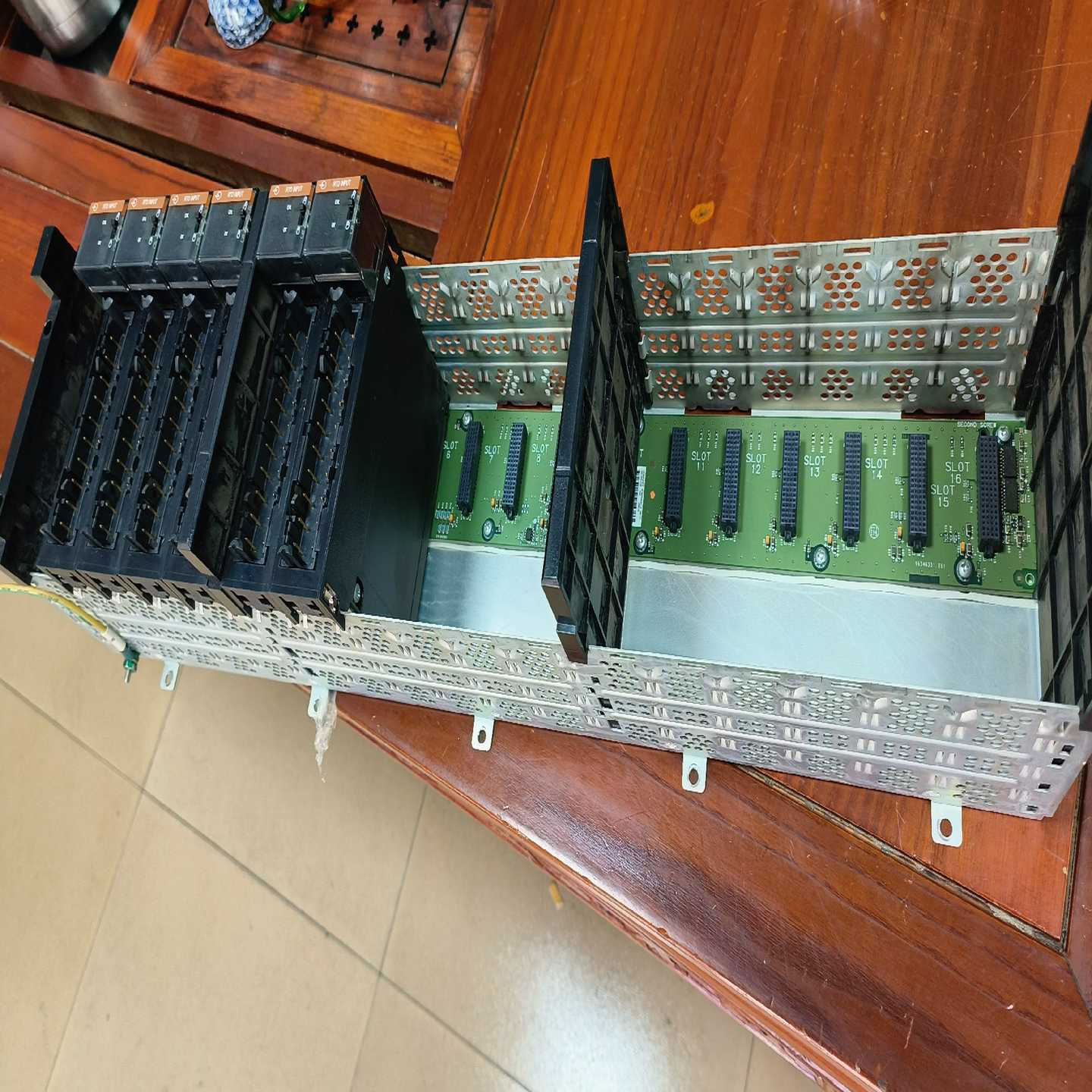 AB机架1756-A1799新无瑕疵询价