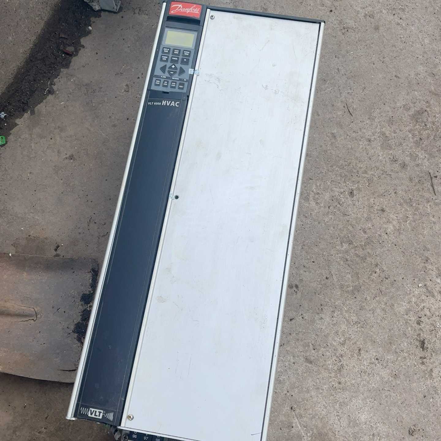 丹佛斯变频器VLT6000系列VLT6062HT4C204--议价商品
