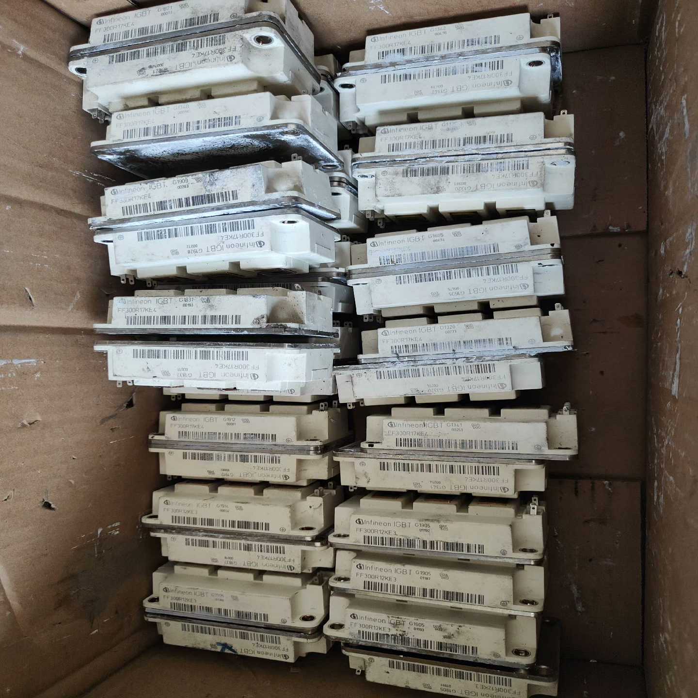 英飞凌IGBT模块可控硅整流桥FF150/200/3询价