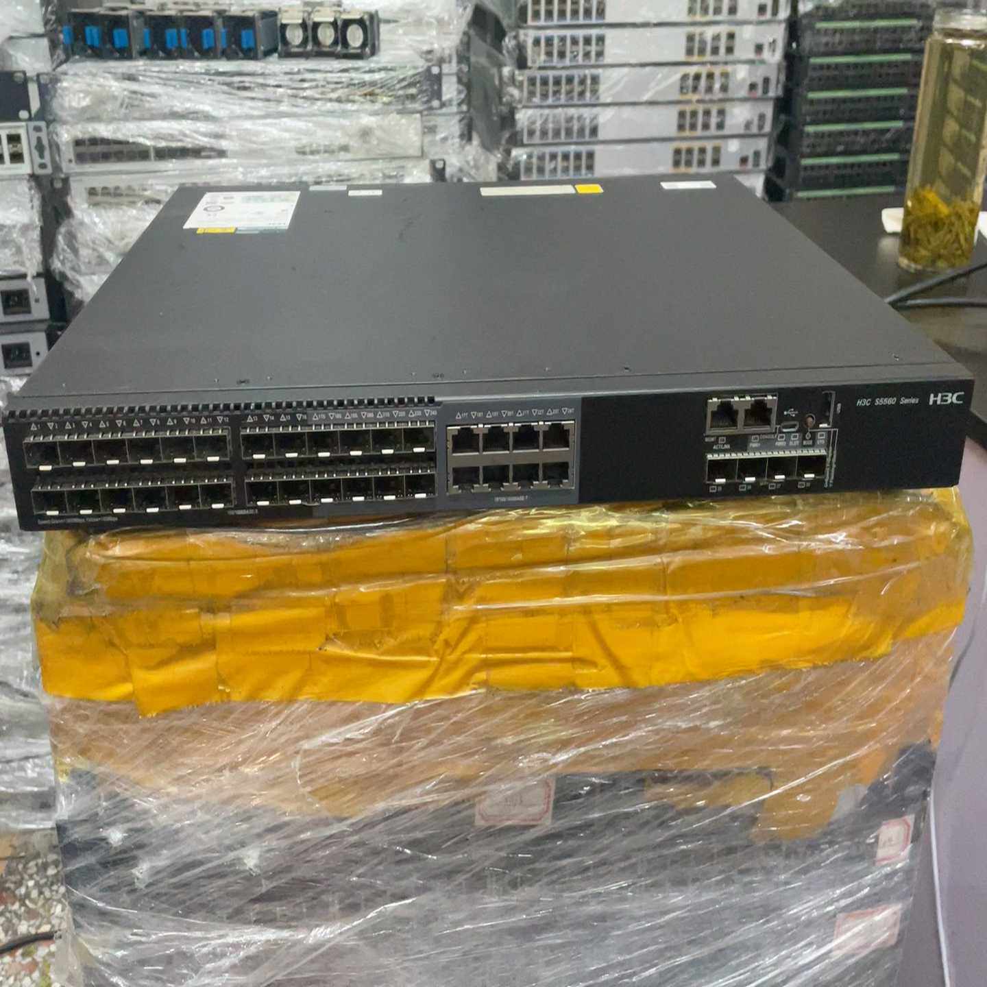 H3C S5560X-30F-EI L3以太网交换机主机(2