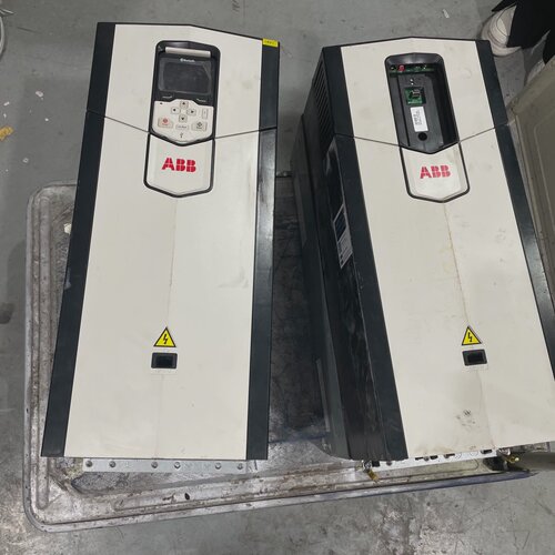 寻XABB变频器ACS88001105A3成色好ACS88