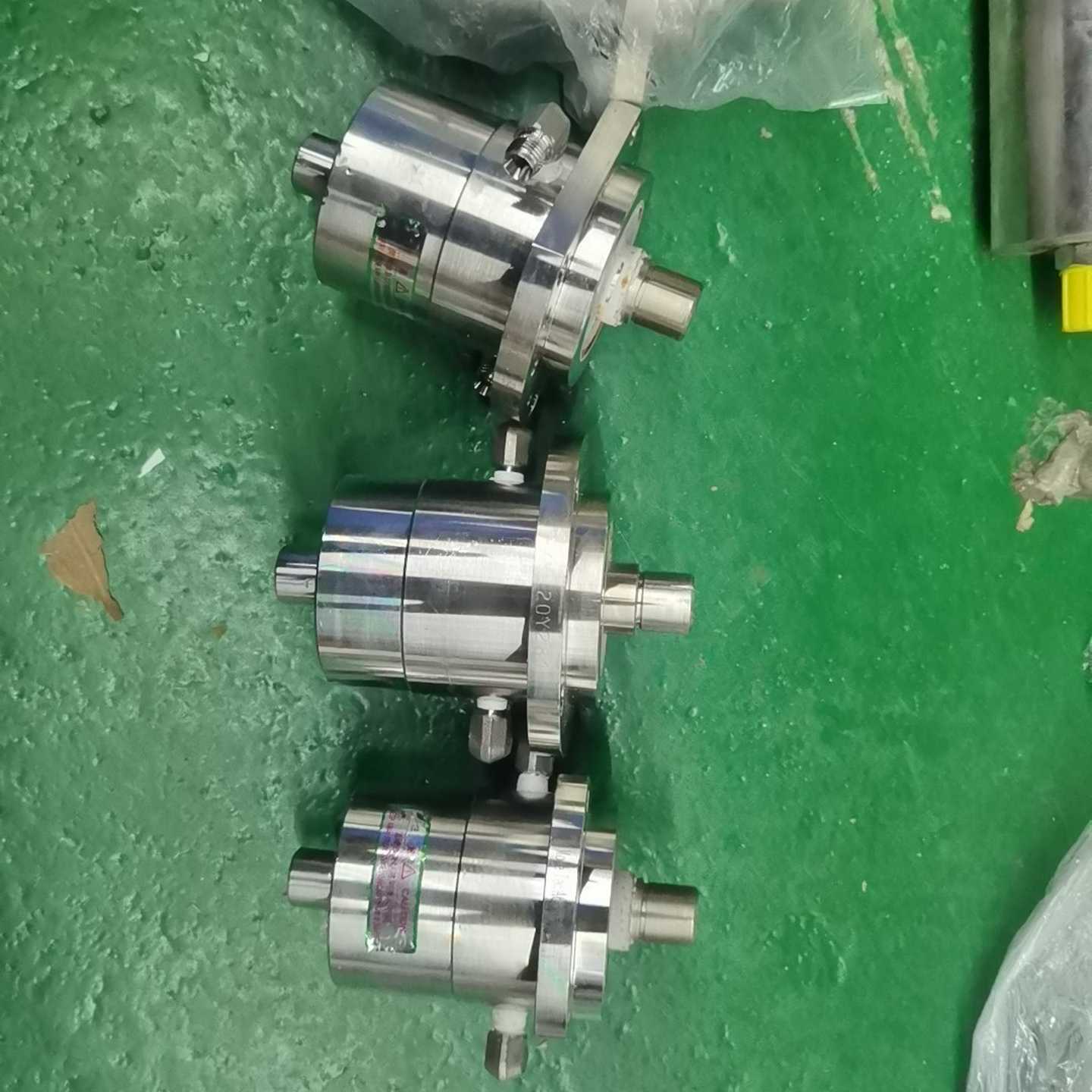 EKK20Y281MORETECA698D-06--议价商品