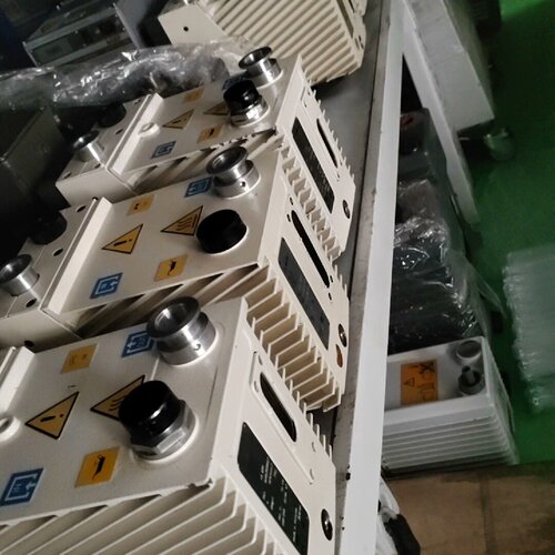 Agilent  安捷伦油泵DS402好用上机，真空1Pa-询价