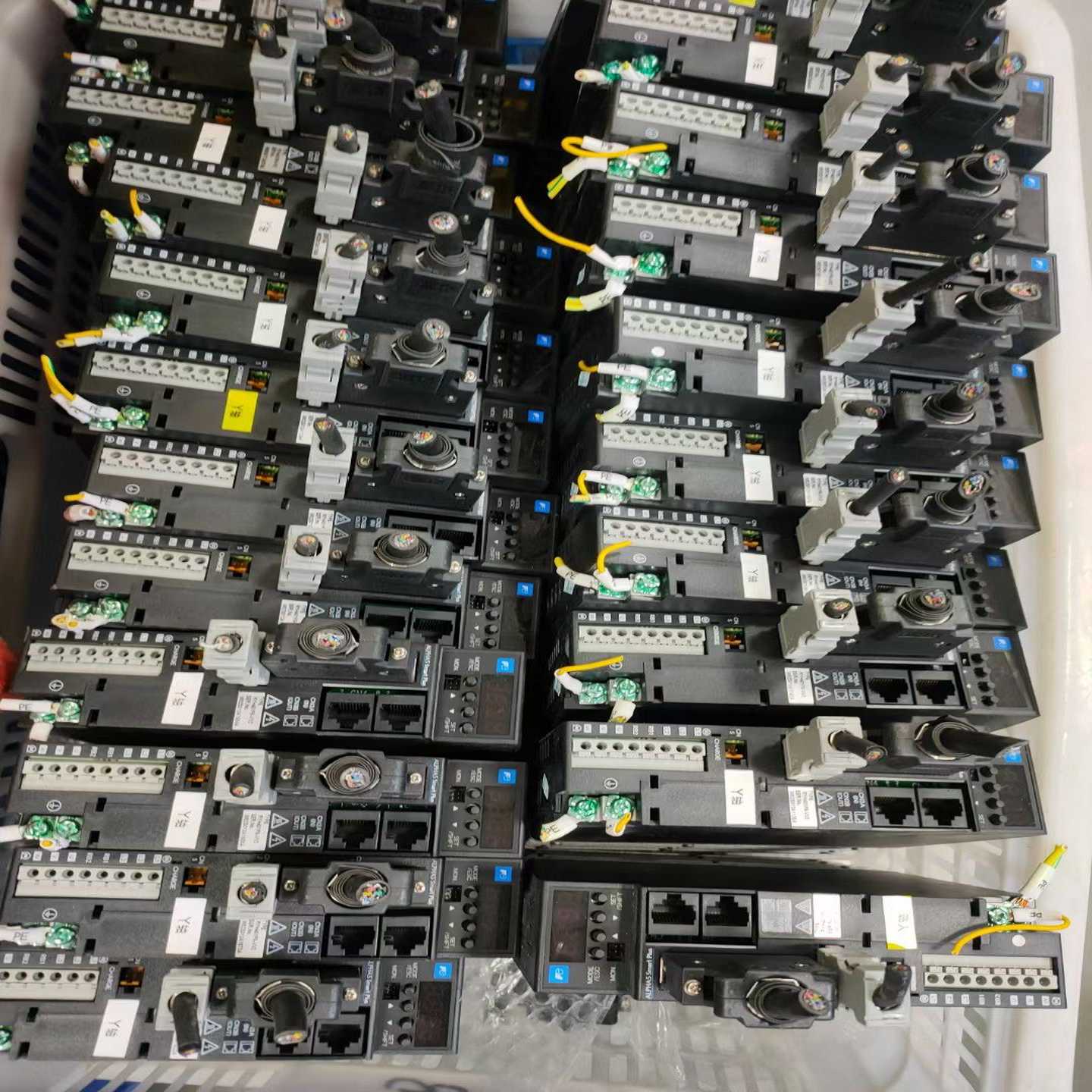 【议价】富士6系400W伺服电机套装RYH401F6-VV2GY适用