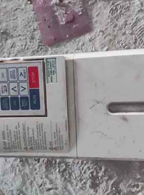 寻安川G7变频器型号CIMRG7B43P73.7kw成色