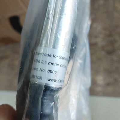 议价Sl8006 Sality Meter With 2.5 M Black Cable  Fitting Conn