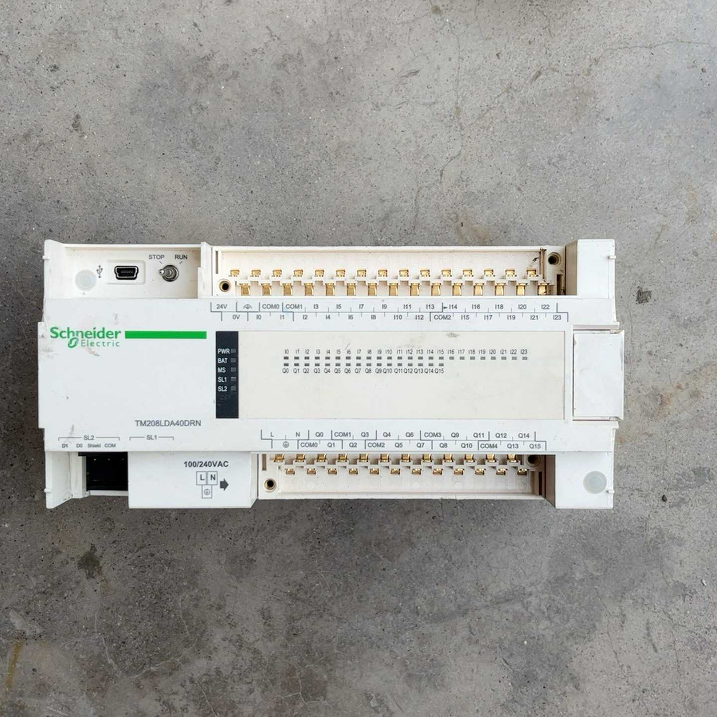 TM208LDA40DRN 模块 接线端子没有了~询价