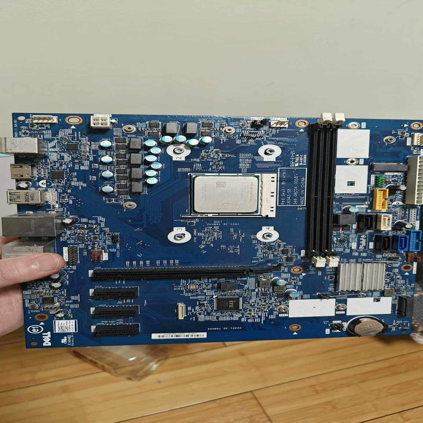 （议价）dell5675主板，带HDMI，好的，无挡板。送一个亮机