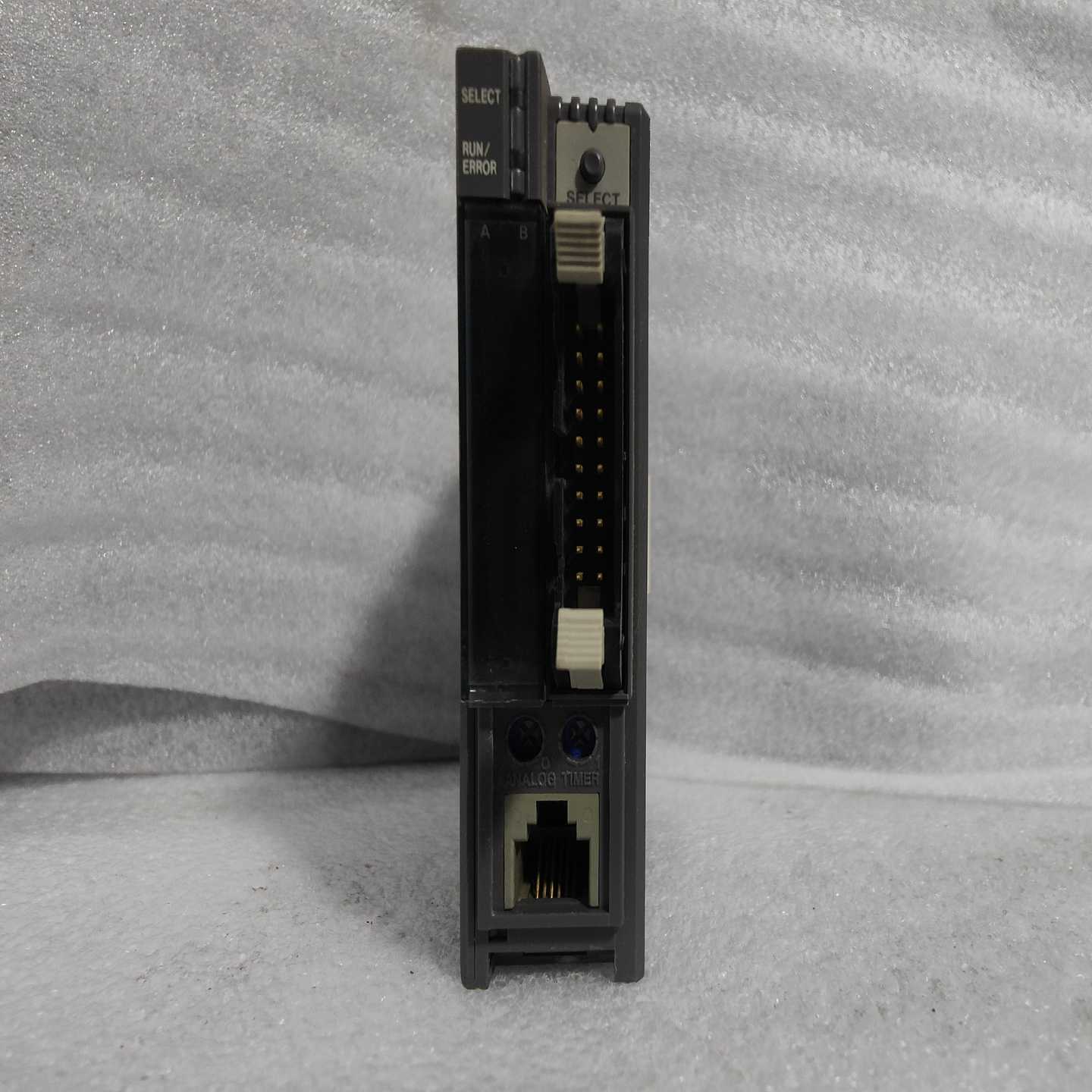 基恩士PLCKV-300实物图，成色漂亮，功能完好，需要请--议价商品