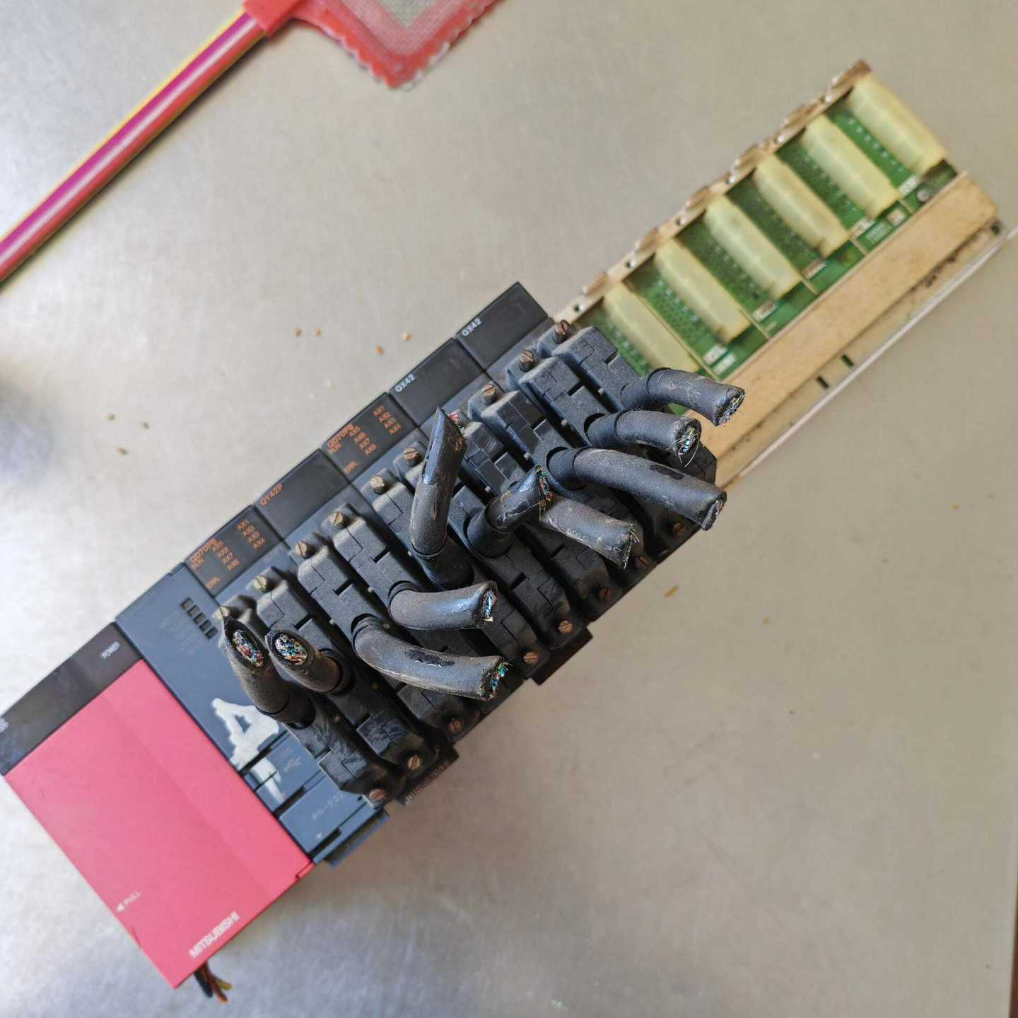 三菱PLC模块一套含底座Q312B电源Q61P各一台CPU模--议价商品