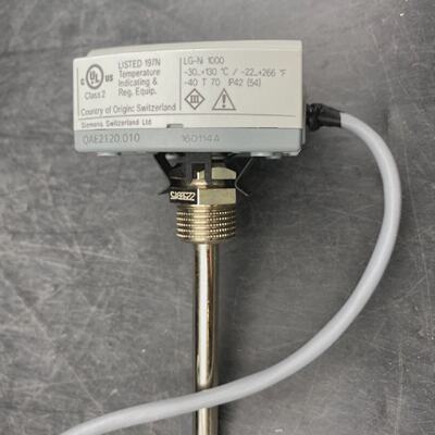 SIEMENS QAE2120.010 Duct Temperature Sensor