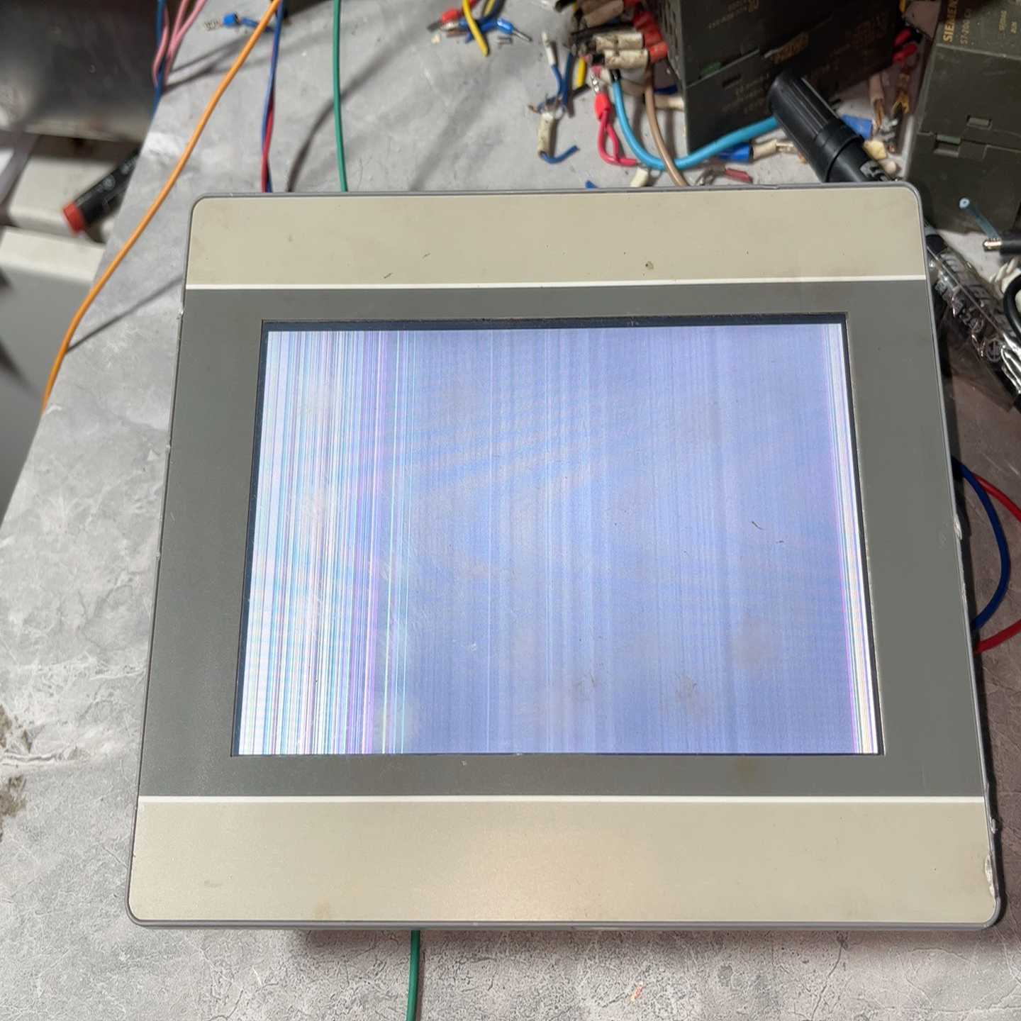 2070D触摸屏上电竖条主板好询价