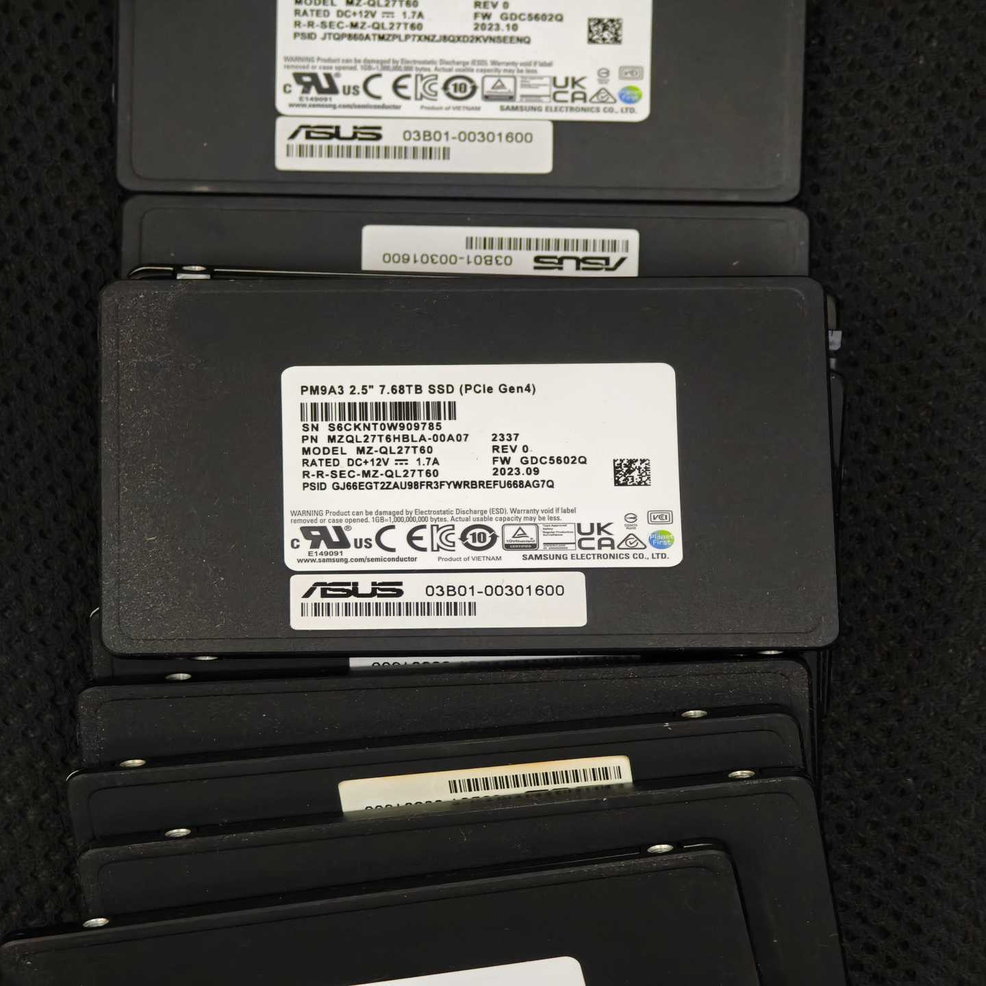 全新三星PM9A37.68T企业级固态硬盘--议价商品