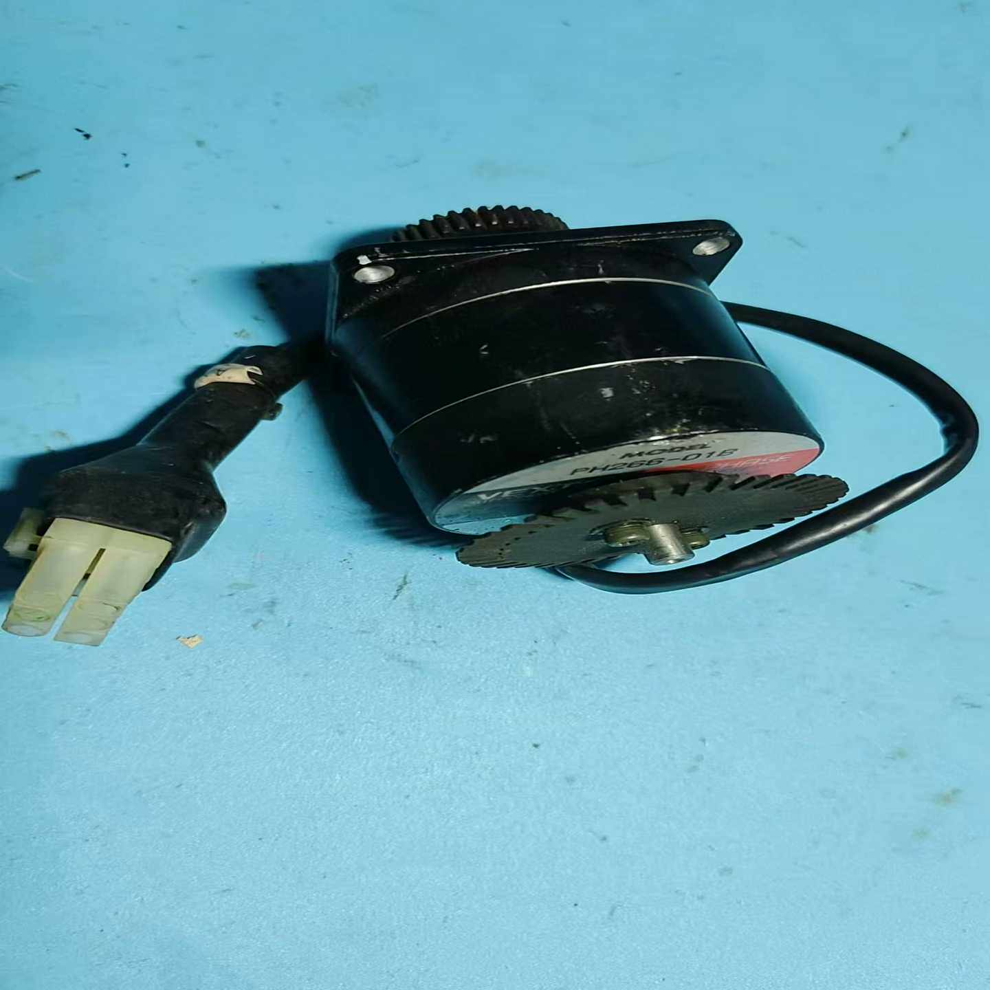 议价VEXTA东方步进电机 PH266-01B 拆机件 带插头