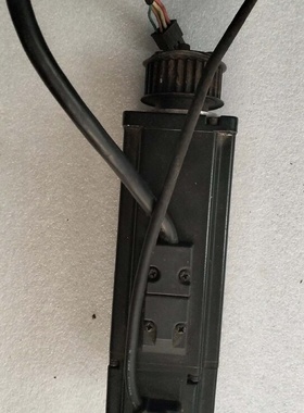 【议价】台达伺服电机ECMAC10602FS200W实物图拍