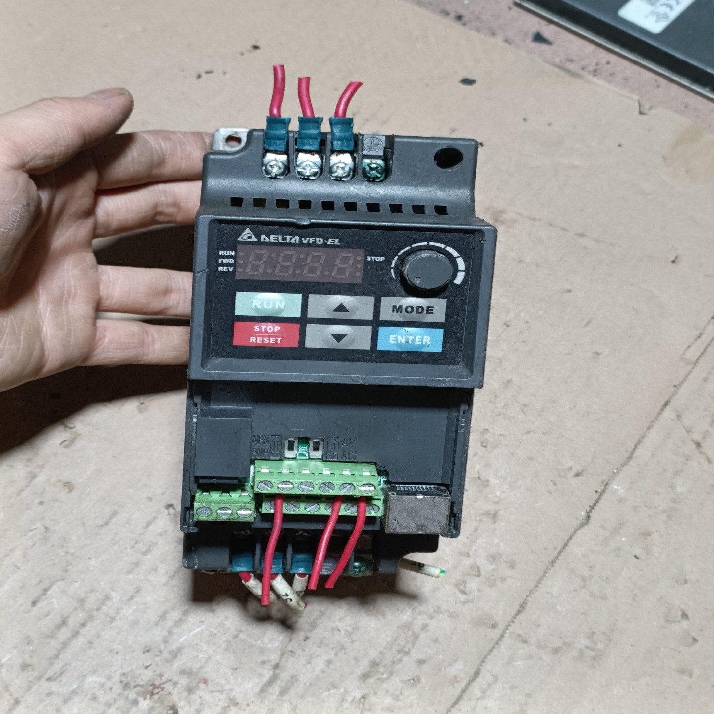 台达380V变频器0.75千瓦VFD007EL43A询价