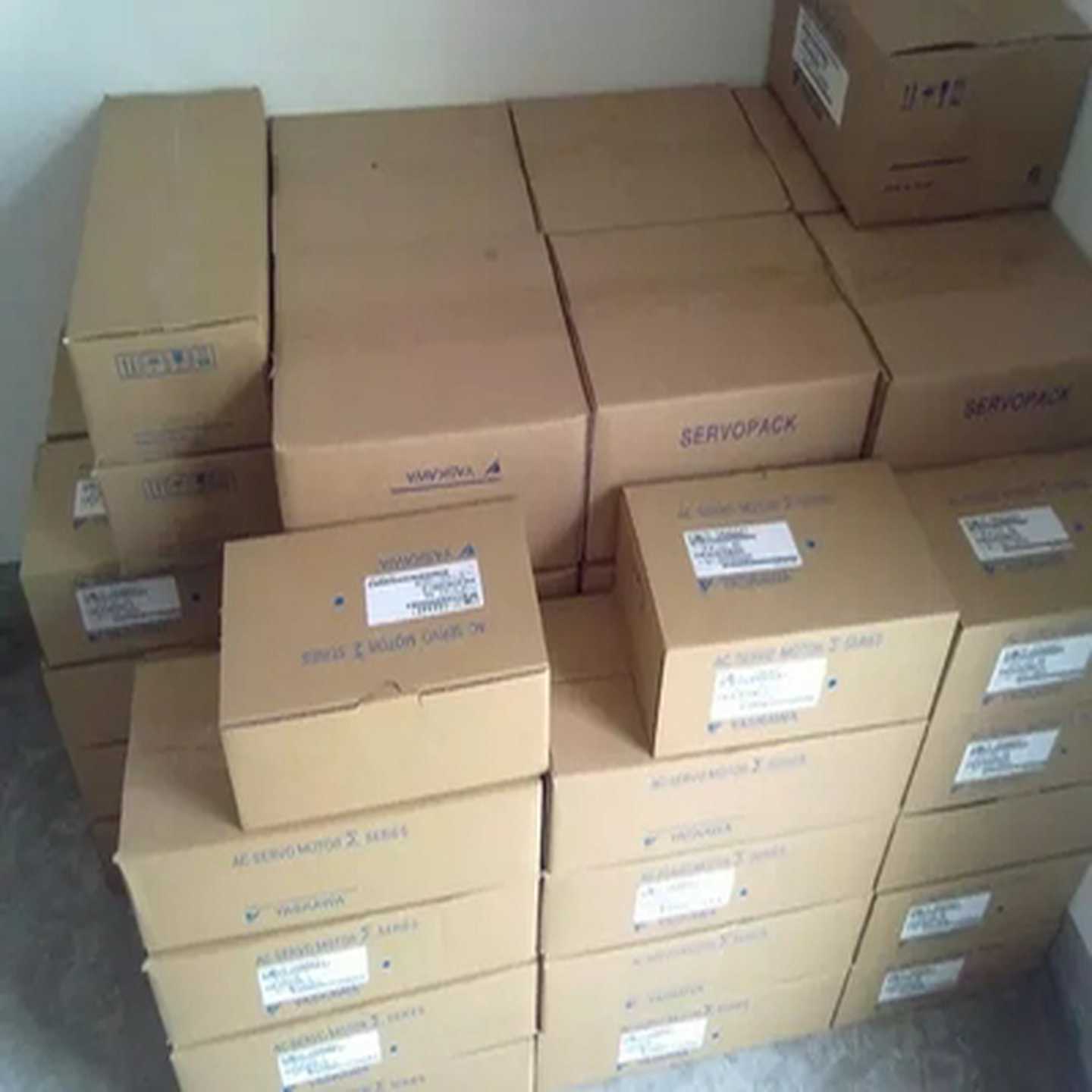 询价-SGDA-08AP安川伺服驱动器质保一年欢迎