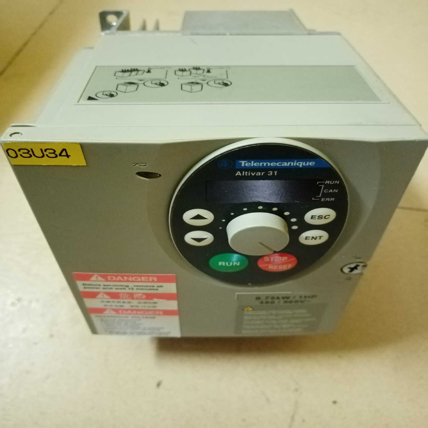 拆机原装施耐德ATV31H075N4A变频器现货一台，成色新--议价商品