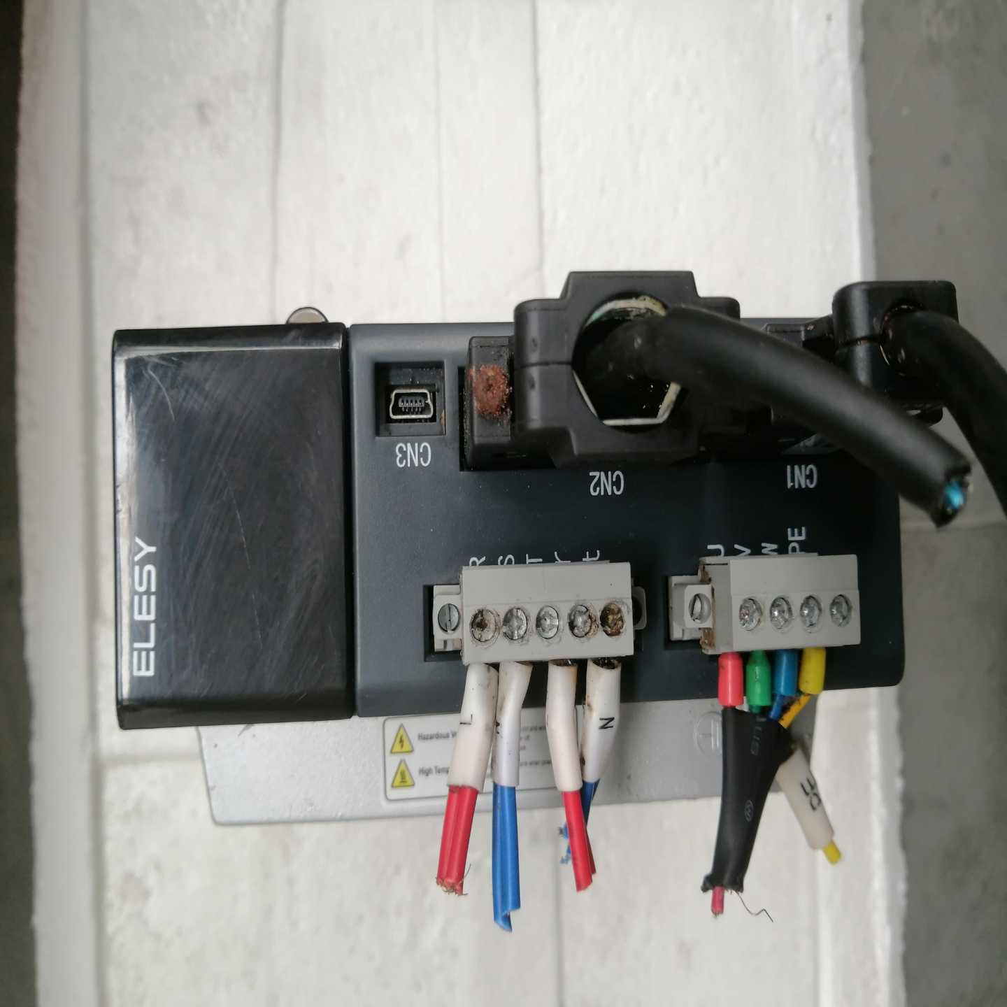 伊莱斯伺服驱动器ESDA-008AP拆机实拍图，功能-询价客服