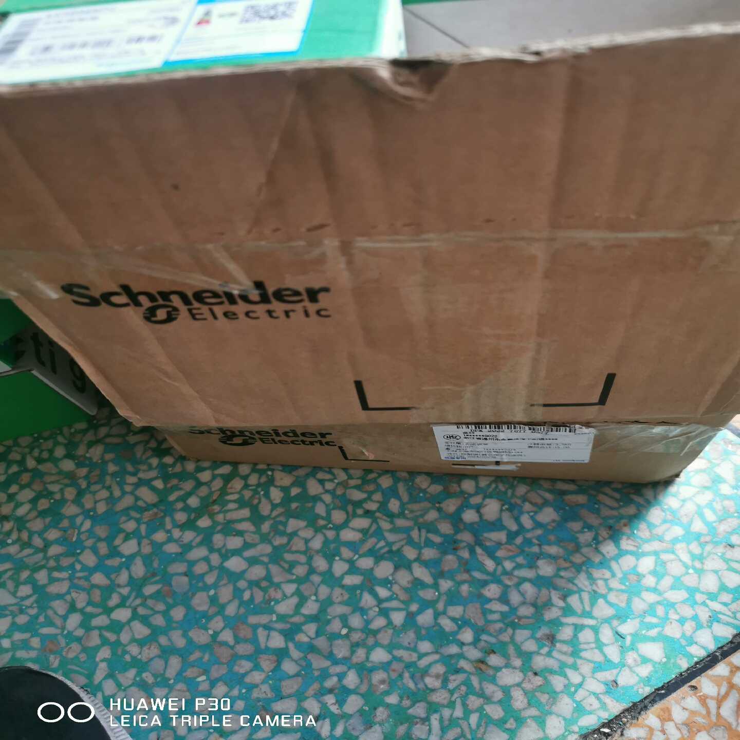 议价施耐德交流接触器LC1D32M7C220V正品全新原装，现货/维修