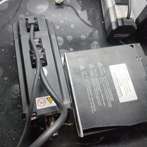 询-汇川750W驱动器lS620PS5R5l件实物图