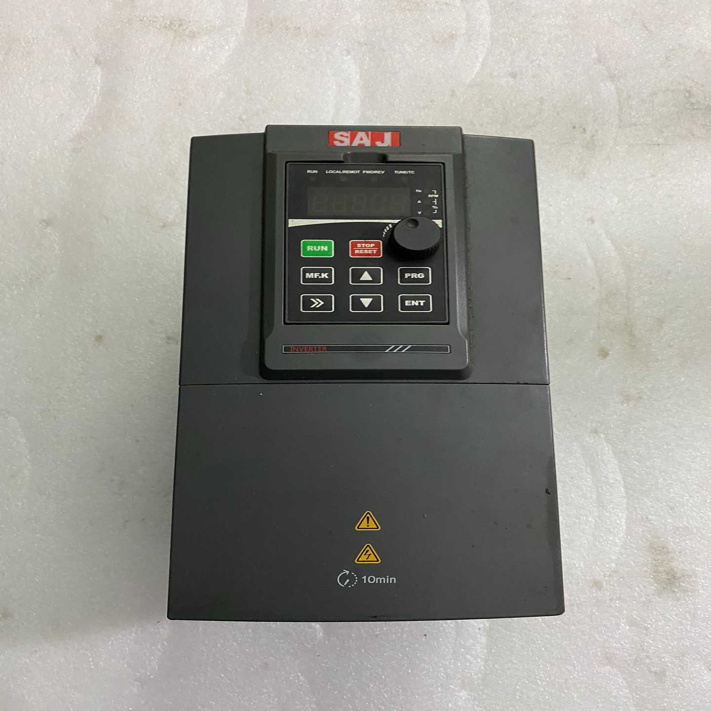 询价~三晶变频器  VM1000B-4T5R5GB/7R5PB