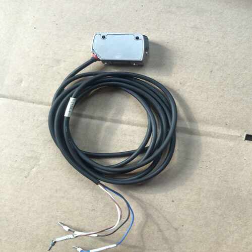 咨询-基恩士LR-ZB250AP光电传感器