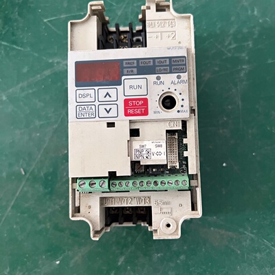 安川变频器CIMRJ7AA20P10.1KW220V