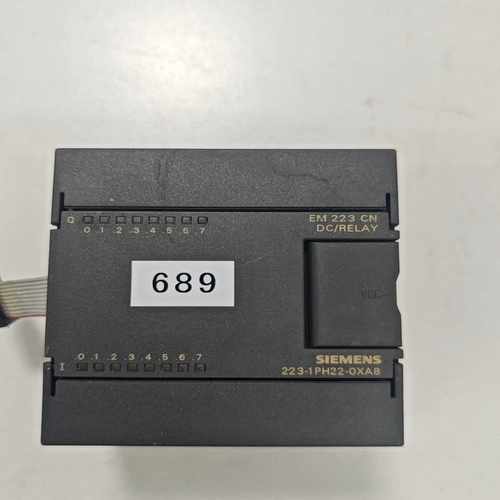 6ES7 223-1PH22-0XA8外观完好无破损。~询价