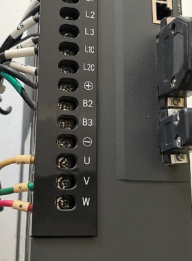 议价伺服驱动器SVDA2004R44E04.4k议价