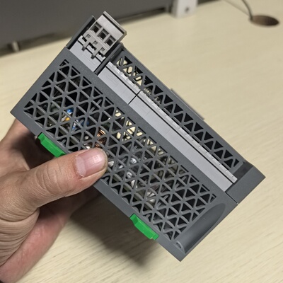施耐德 TM200C24U 原装正品 功能包好 实物拍摄 需--议价商品