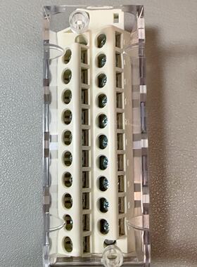 施耐德全新原装BMXFTB2010，数量3个，单价69.08--议价商品