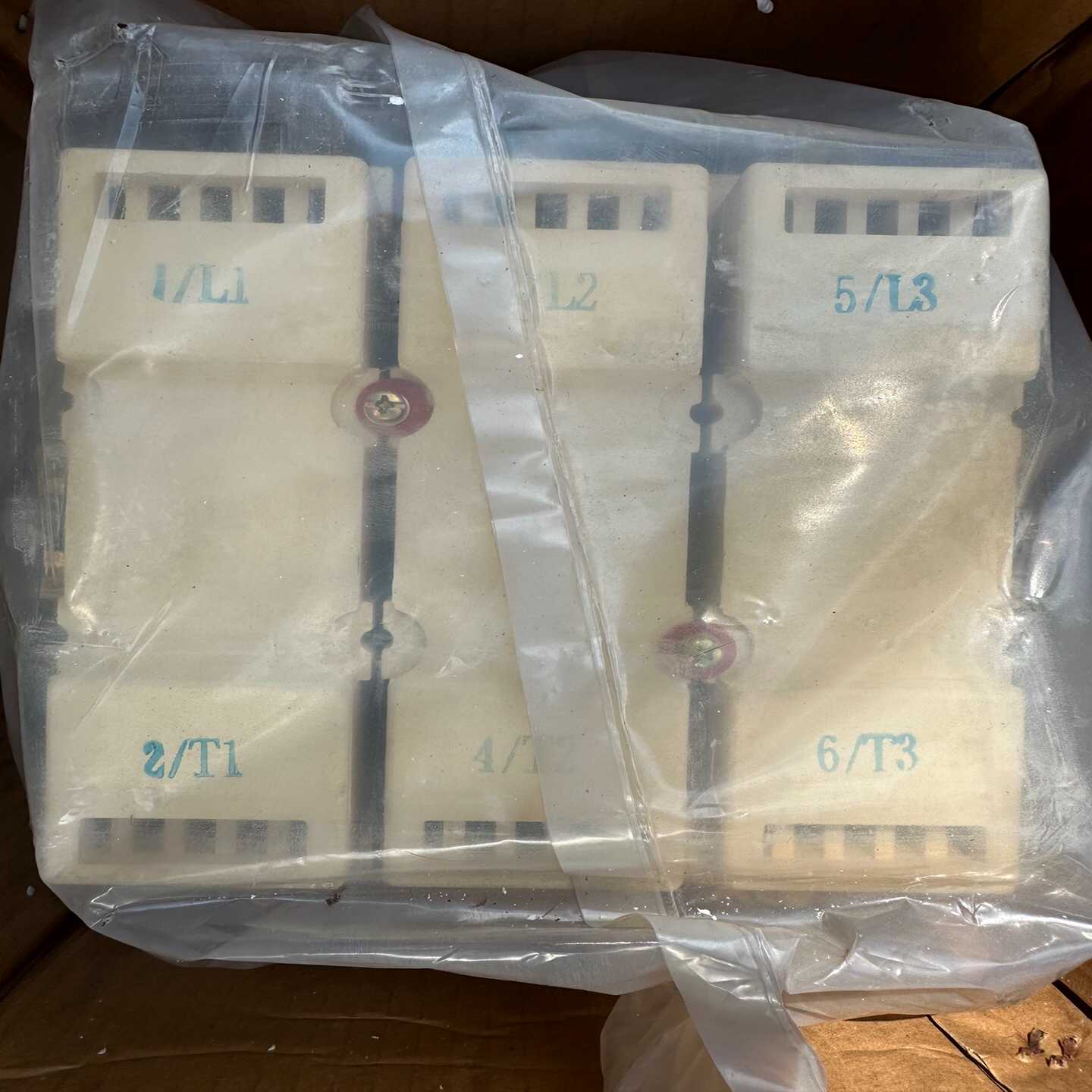 正泰CJ20-630接触器-议价