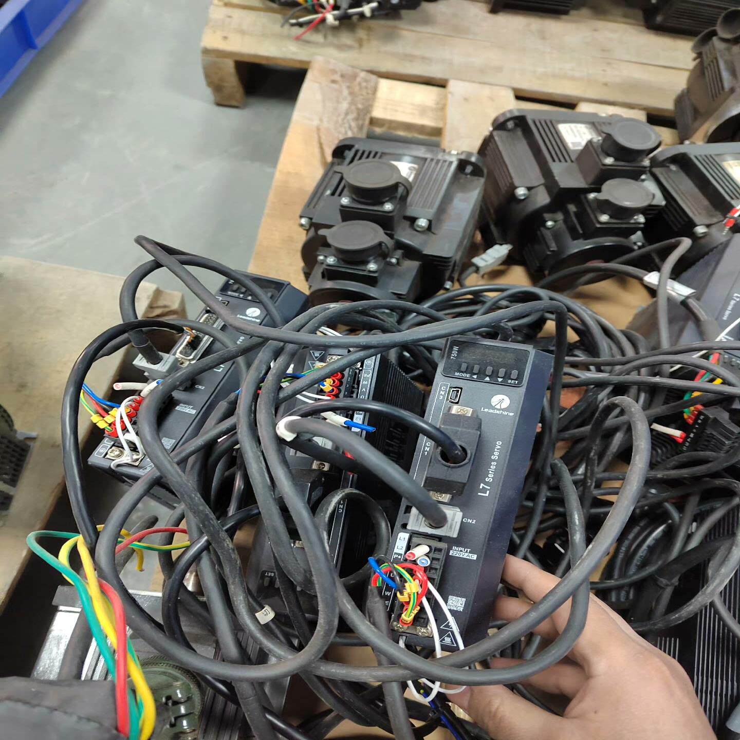 议价议价雷赛伺服L7-750白色电机ACM2-08008H2F1-议价