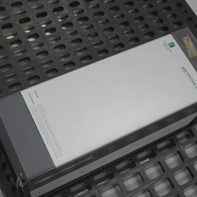 EUROTHERM 620 VECTOR 620L03004000010UKENW 1Pcs Free Expedite