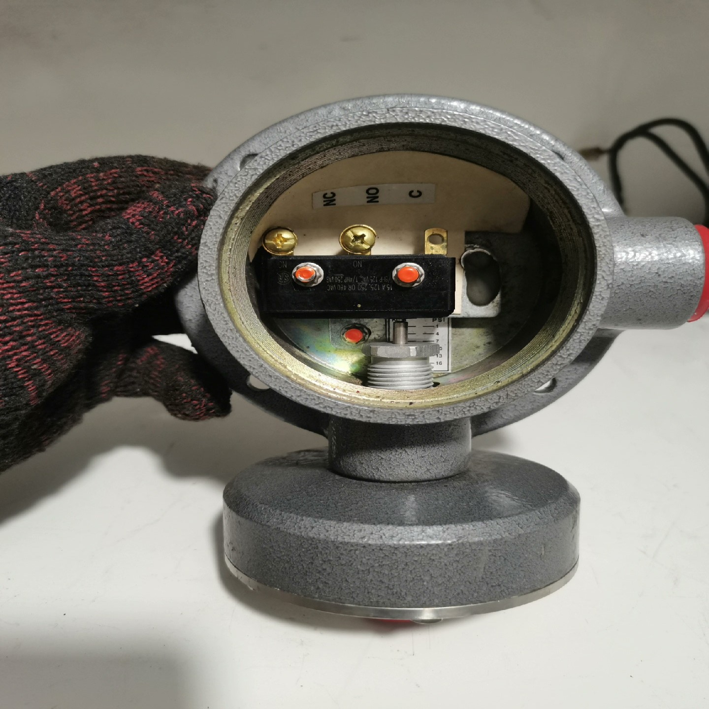 【请询价】索尔压力开关12L-K45-M4-C2A-TTPK全新缺