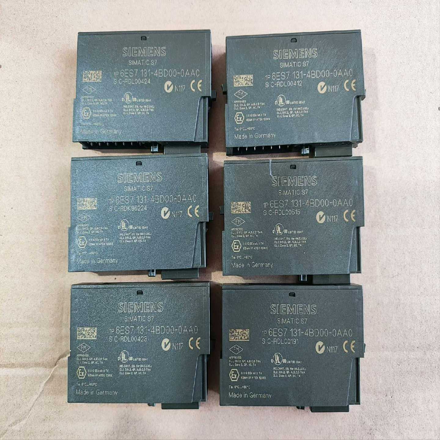 询价手持终端数据采集器条码扫描，PDA，两个可正常开机，剩