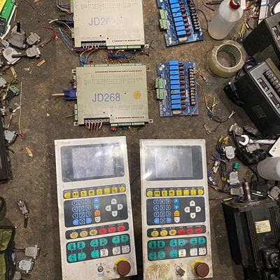 议价Jd268 Computer Jd268 Vertical Injection Molding Machine