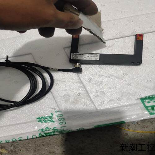 BALLUFF巴鲁夫 BGL001M  BGL50A-003议价商品