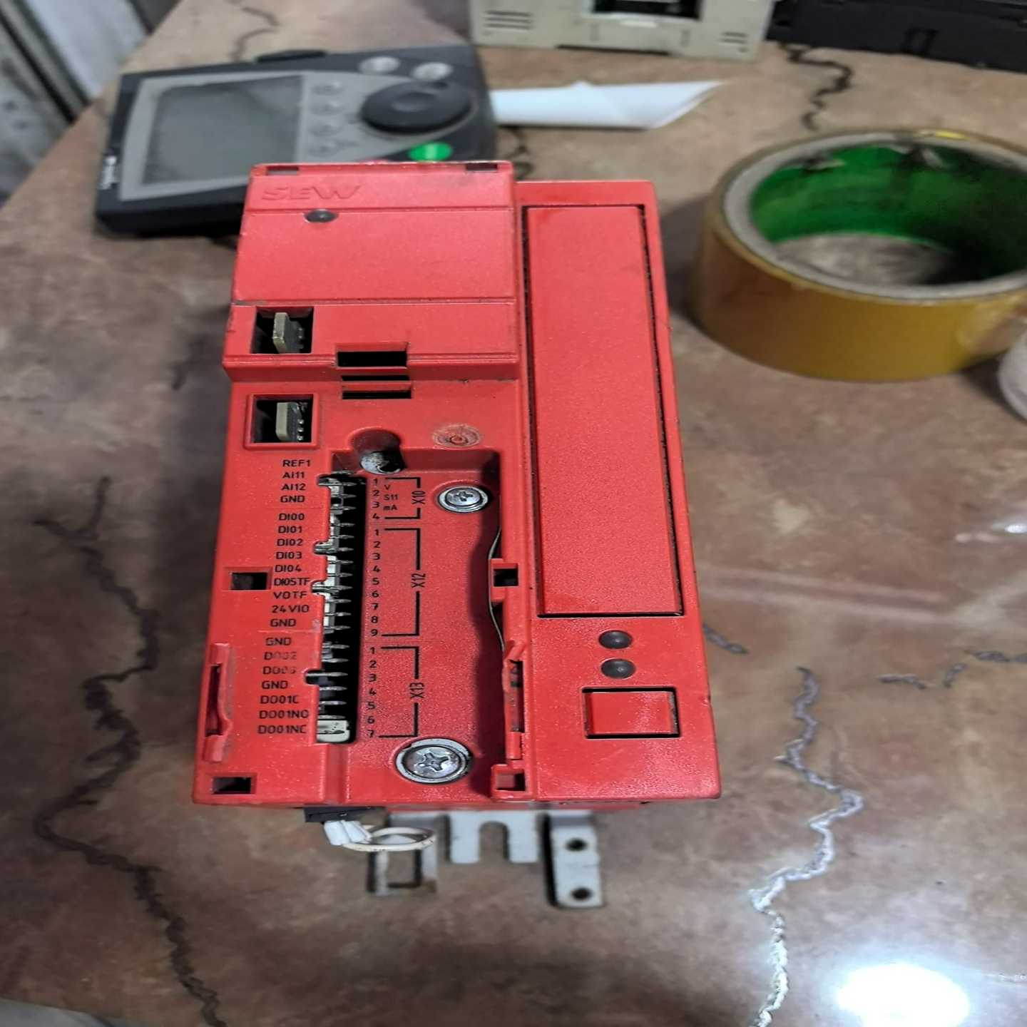 SEW变频器MC07B0008-5A3-4-S0--议价商品