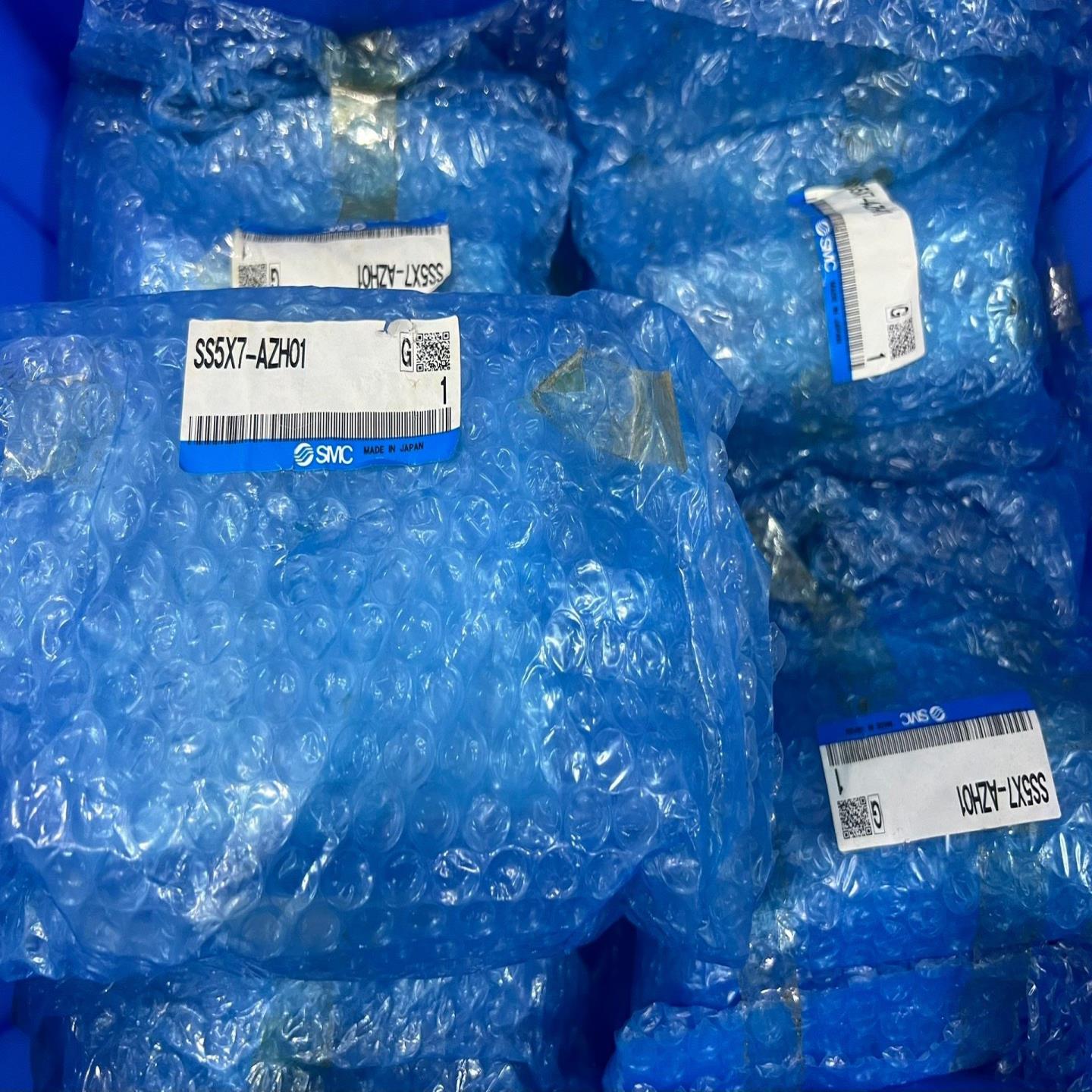 正品SMCSS5X7-AZH01汇流板组套电磁阀SX7--议价商品