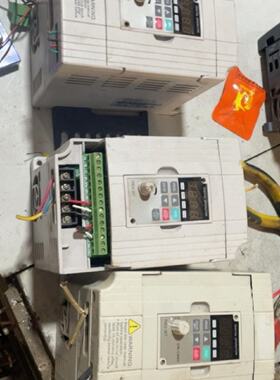 寻“”议价易菱变频器1.5kw易菱E6001D52G一台实图