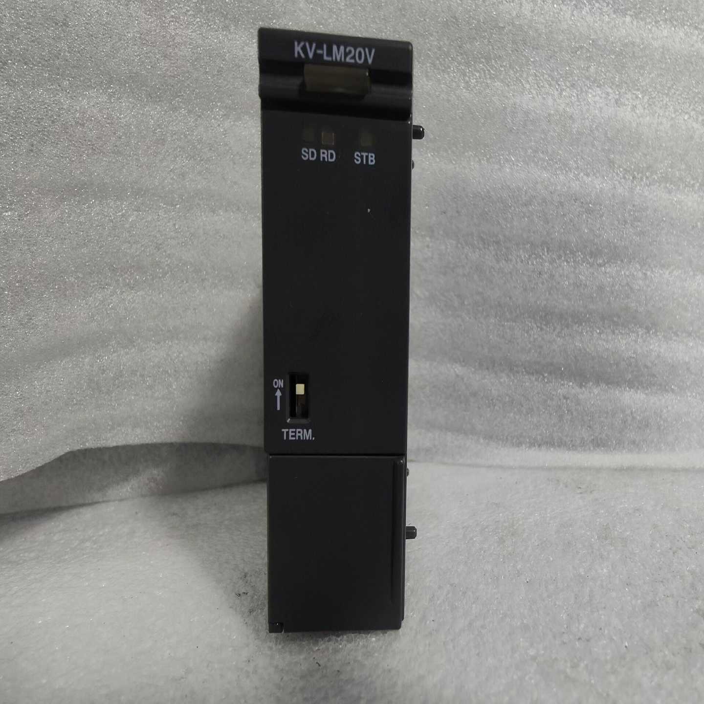 基恩士PLCKV-LM20V实物图，成色漂亮，功能完好，需--议价商品