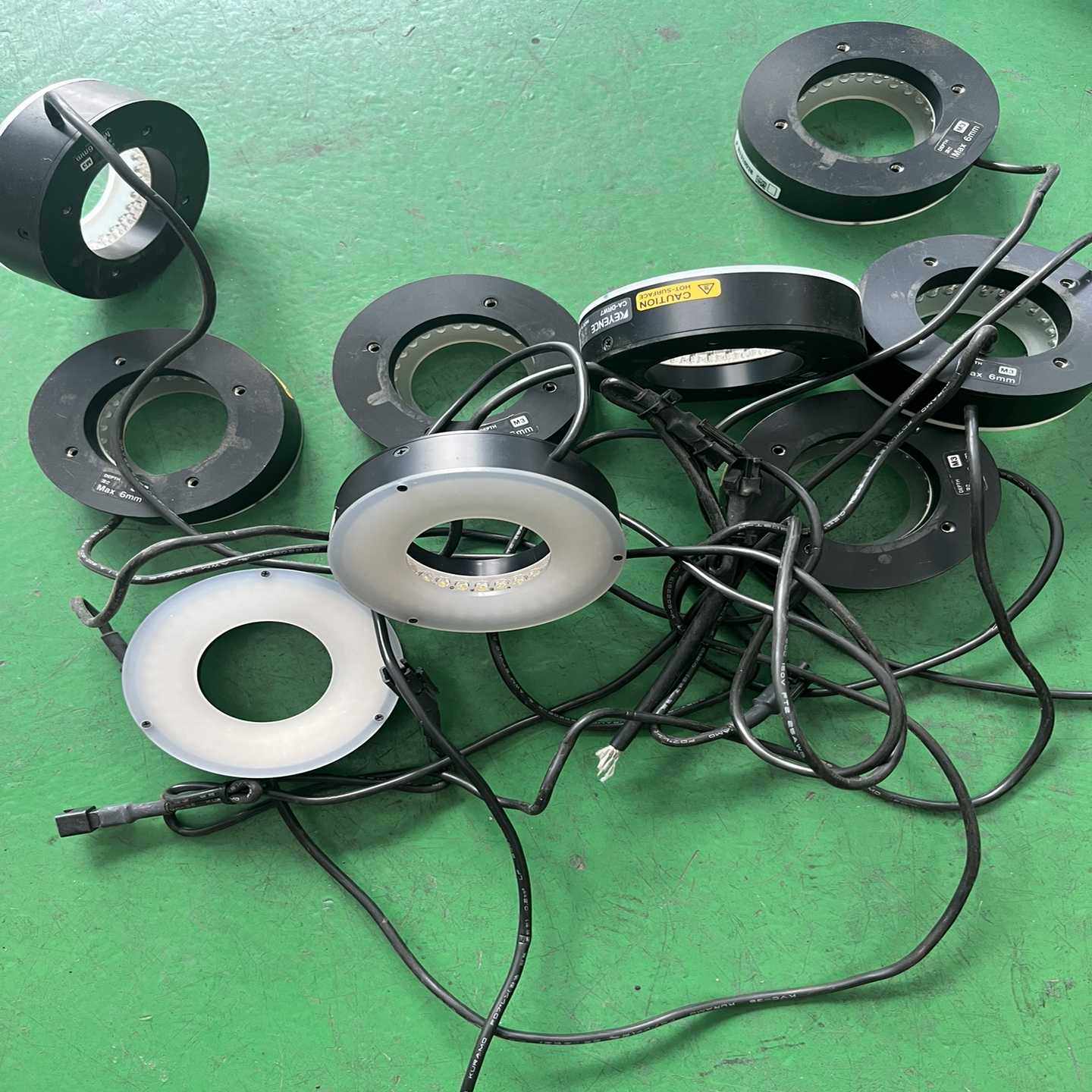 基恩士CA-DRW7白光内径3.4厘米外经6.9厘米有多个议询价