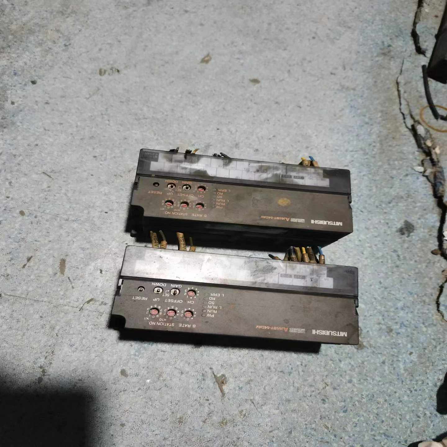 Mitsubishi/三菱AJ65BT-64DAV拆机二个-议价