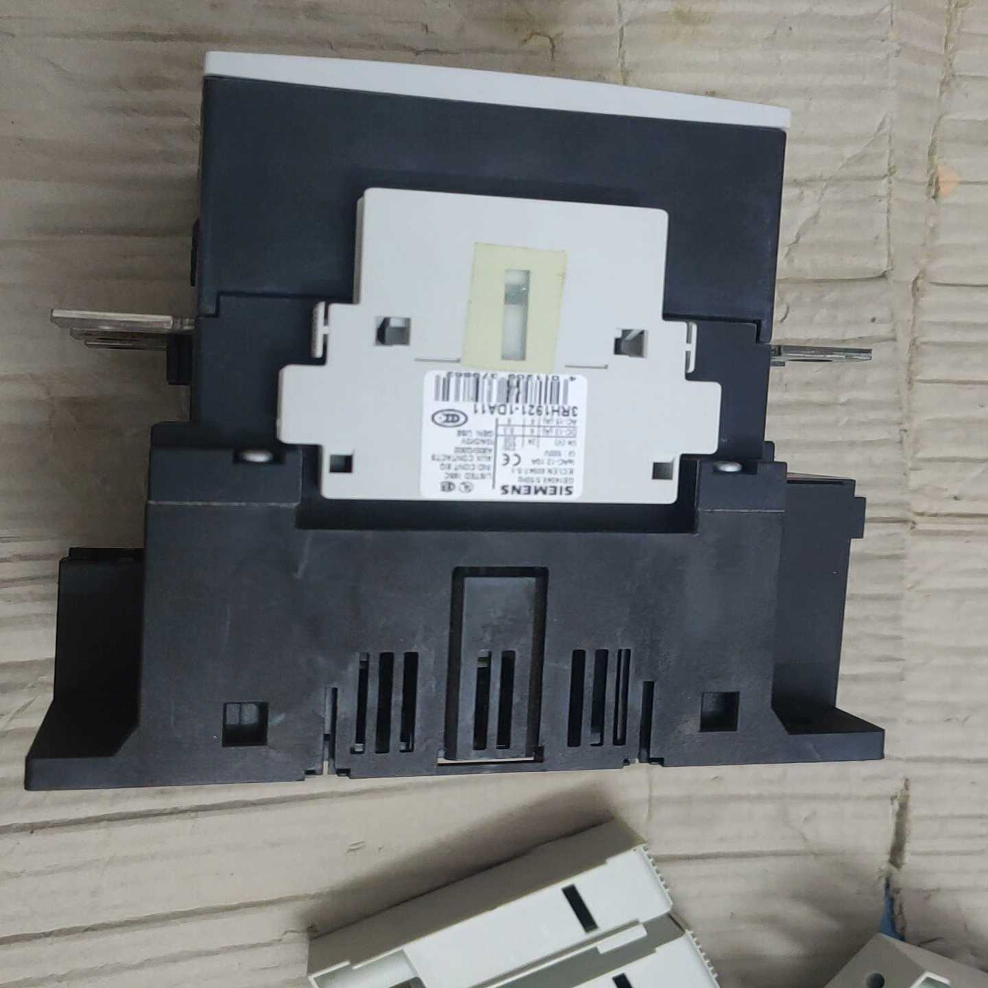 议价西门子接触器3RT1056-1AB36库存未使用