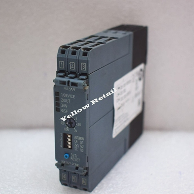SIEMENS3SK1121-2CB41SAFETYRELAY4kV300V50Hz3SK11212CB4