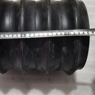 播种机橡胶镇压轮重量5.5公斤左右四片组合实心压地滚子通用