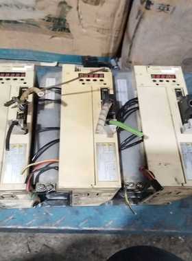 安川驱动3个同款，SGDM-20ADAv，件，成色如图，询价